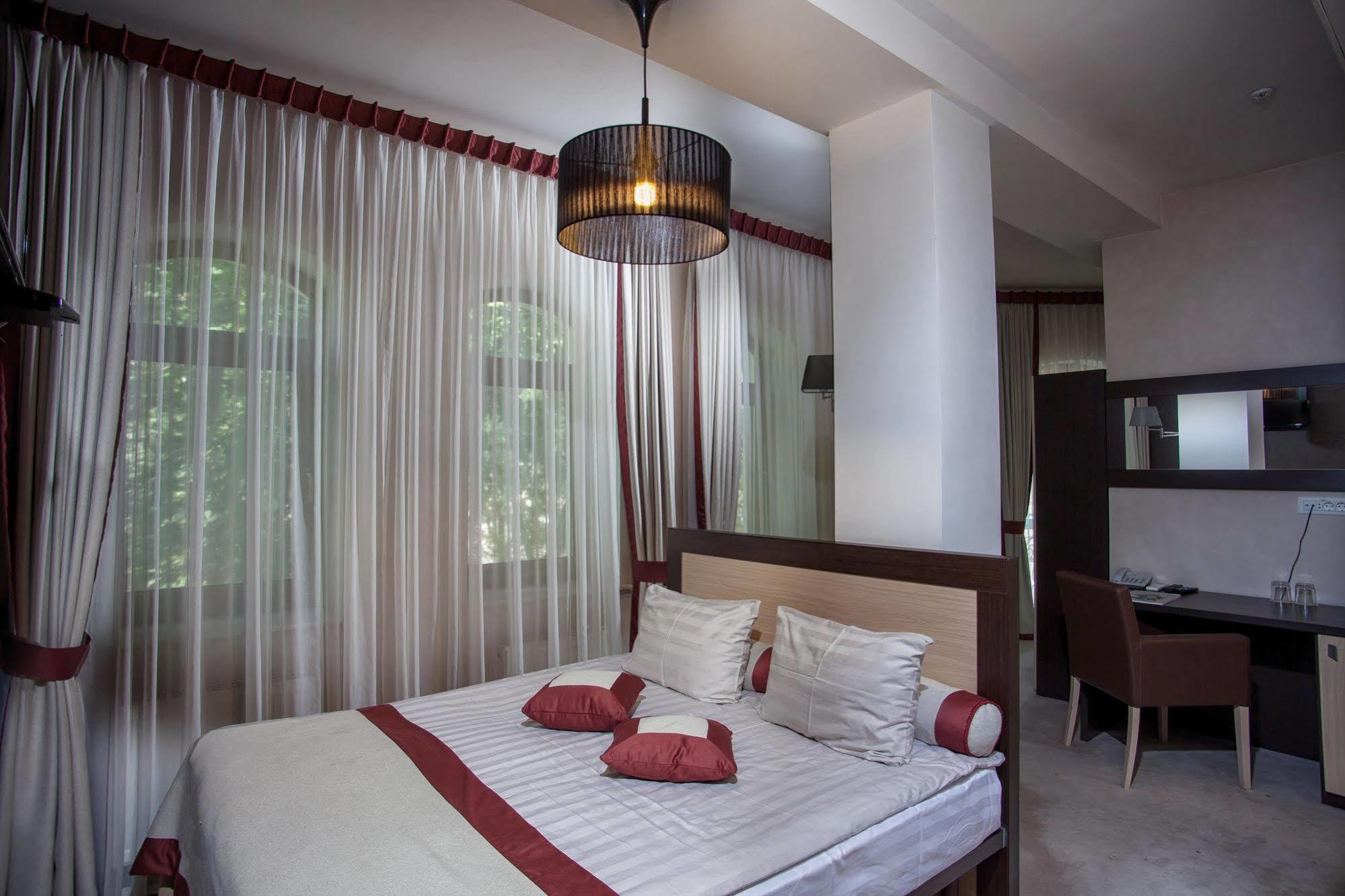 Boutique Hotel Palais Royal Odessa Bilik gambar
