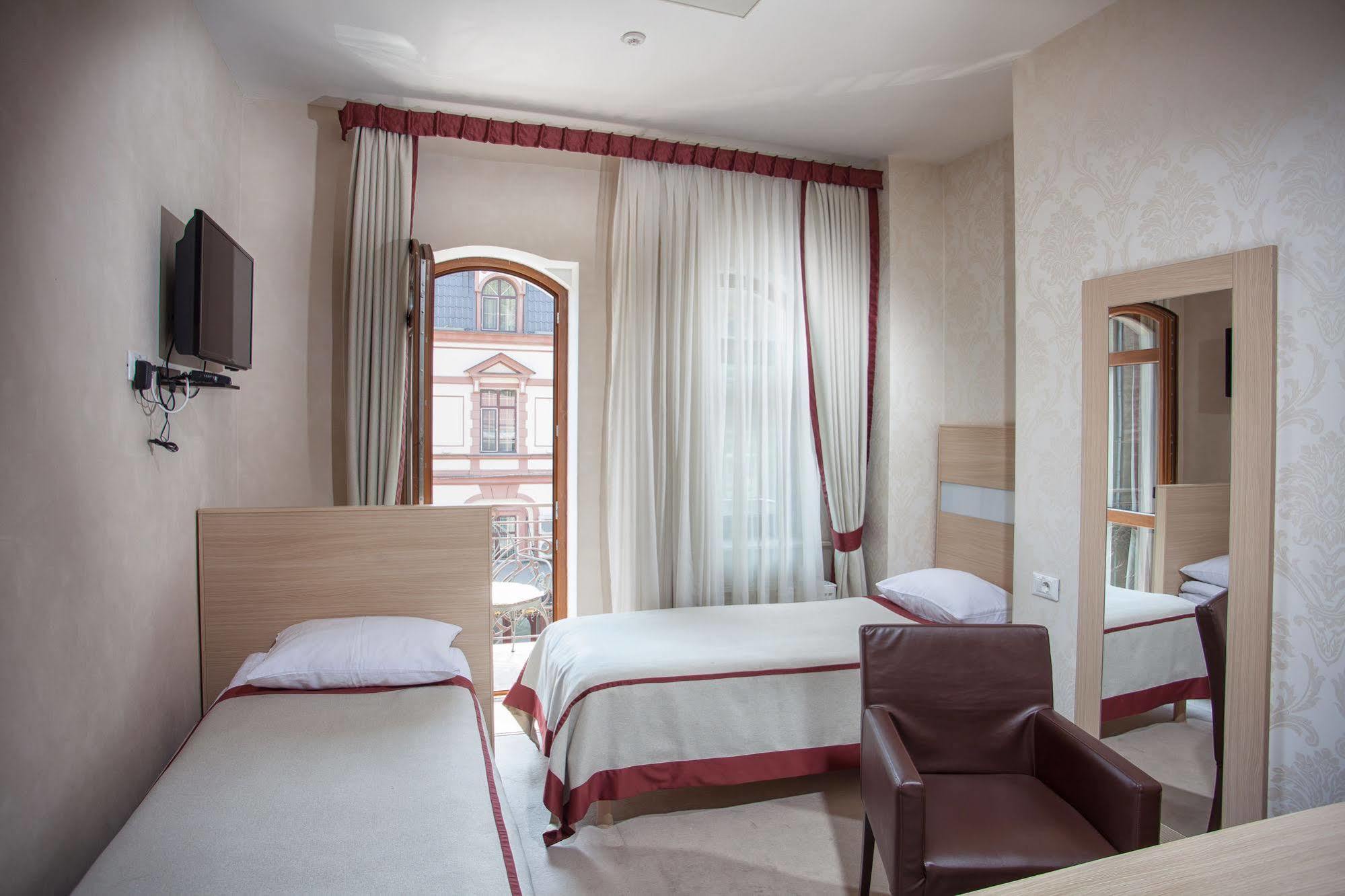 Boutique Hotel Palais Royal Odessa Bilik gambar