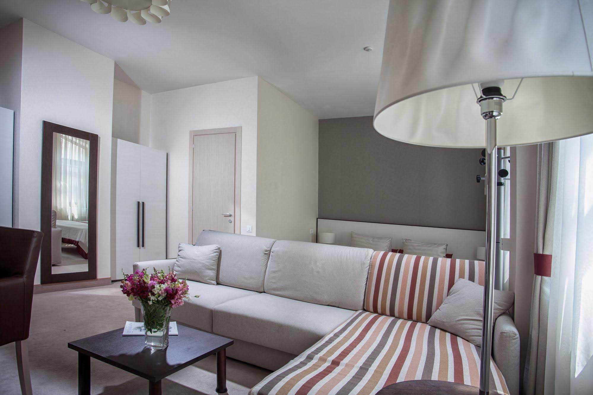 Boutique Hotel Palais Royal Odessa Bilik gambar